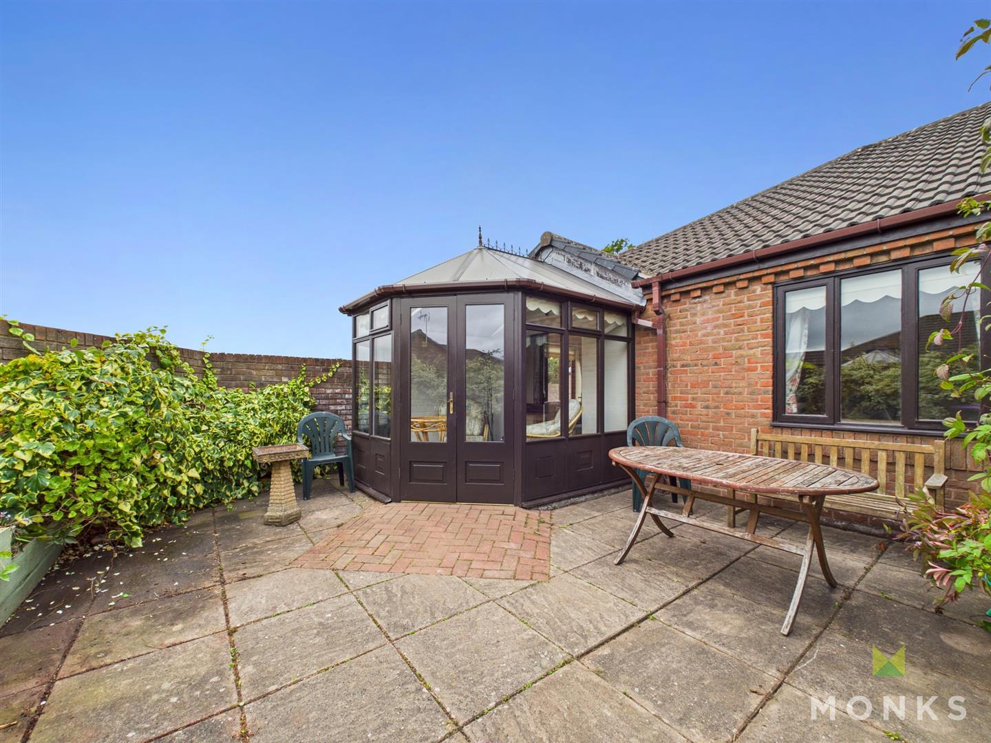 17 Meadowbrook Court Twmpath Lane, Oswestry, SY10 7HD For Sale